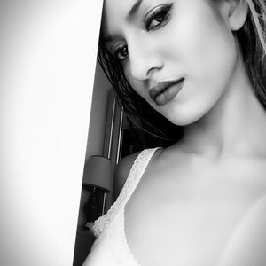 Meet your Posher, Elisa